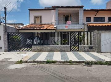 Casa · 350m² · 5 Quartos · 4 Vagas · Viva com Espaço e Conforto no Sol Nascente: Casa de 2 Pavimentos com 5 Quartos!