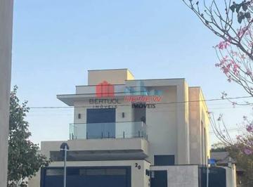 Casa · 220m² · 3 Quartos · 2 Vagas · Excelente oportunidade! Esta casa nova, com todos os planejados instalados e fotovoltaica