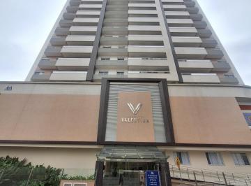 Apartamento · 97m² · 2 Quartos · 1 Vaga · Apartamento amplo com 2 suítes e sacada c/churrasqueira em Campinas - São José - SC