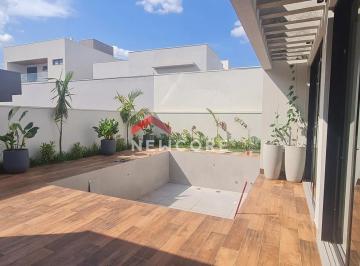 Casa · 336m² · 4 Quartos · 3 Vagas · Casa em Avenida Floriano Peixoto - Granja Marileusa - Uberlândia/MG