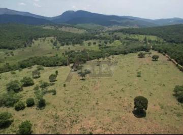 Rural · Fazenda na cidade de Felício dos Santos, 8 km do asfalto, 200km de Moc