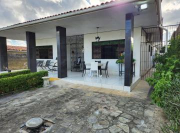 0dfe57d8-a7d4-446c-b044-d3b6bfe39d981722594935461.jpeg · Casa em Tambauzinho edificada em um terreno medindo 15 x 50, totalizando 750 m² e com uma área const