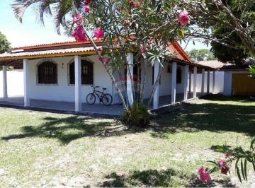 Casa · 268m² · 2 Quartos · 8 Vagas · Casa de Condomínio em Tairú – Reformada e Aconchegante