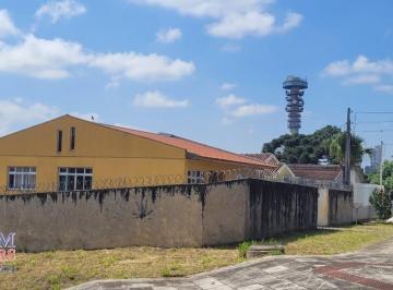 Casa · 164m² · 5 Quartos · 2 Vagas · Casa à venda nas Mercês, com 5 quartos sendo 1 suíte