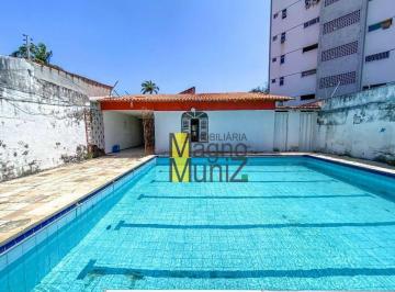 3ba9abc255ae3db5b577de89315324fd7f4426c4 · Casa Plana com piscina e 3 quartos à venda, 396 m² por R$ 519.000 - Papicu - Fortaleza/CE
