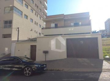 3bfe9e04ed57e0fcde31b801c56b18bf521a6895 · Casa com 4 dormitórios à venda, 245 m² por R$ 980.000,00 - Jardim Elvira Dias - Poços de Caldas/MG