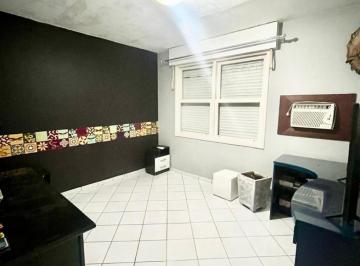 634801_i5WJ2386423m_63480167115a9897d83.jpg · Apartamento de 2 quartos, reformado, com vaga escriturada