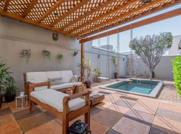 Casa · 220m² · 3 Quartos · 2 Vagas · Residencial Villa Franca - Sobrado à venda , 3 dorms, 2 suítes , piscina, Villa Franca em Paulínia.