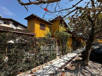 Casa de 1 quarto, São Sebastião · Casa dentro de condomínio com vista mar abaixou de R$450.000 por R$ 420.000