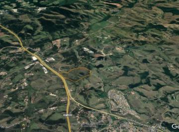 Foto 01 · Área  / 382.000m² / Frente para Rodovia Dom Pedro I / Jacareí / 3km da Dutra
