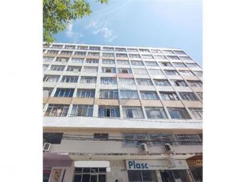 Apartamento · 41m² · 1 Quarto · Apartamento a venda  localizado no bairro Centro tem 50 metros quadrados com um quarto amplo e um ba
