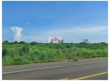 ca915e825e13caee100473c04b34e050.jpg · Fazenda com 7.500 hectares, dupla aptidão, com 3 casas