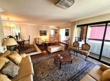 Apartamento · 224m² · 4 Quartos · 4 Vagas · Excelente localização Moema Pássaros