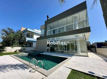 4d7ed5b5305feee4a9811b78632f25b3dc01078c · Casa em condomínio fechado com acesso privativo para a praia - Morro das Pedras - Florianópolis/SC