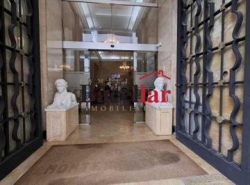 Comercial · 30m² · Sala comercial.