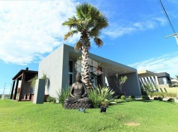 Casa · 245m² · 3 Quartos · 3 Vagas · Casa de 3 suítes  RIVIERA