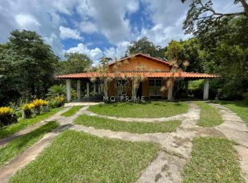 Casa · 300m² · 4 Quartos · Sitio no Condomínio Ipé Amarelo