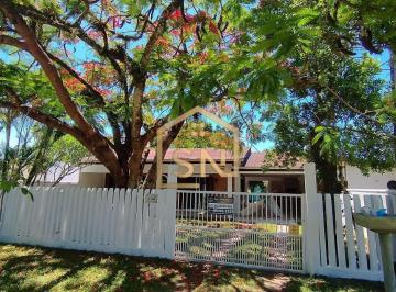 Casa · 190m² · 4 Quartos · 4 Vagas · 010TC - Casa lado mar com amplo terreno no Balneário Grajaú