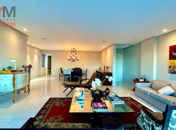 Sala de Estar · Amplo apartamento com 03 suítes, 210m2, finamente mobiliado para locação no bairro do RIo Vermelho