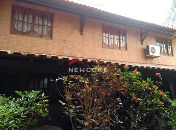 Casa · 190m² · 2 Quartos · 3 Vagas · Casa em Rua Raposo Botelho - Jardim Catarina - São Gonçalo/RJ