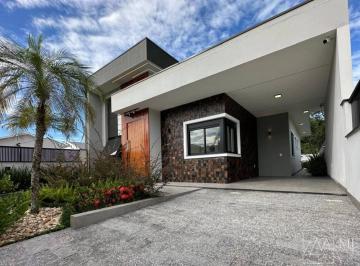 Casa com 3 dormitórios (1 suíte) de alto padrão em Potecas - São José/SC · Casa com 3 dormitórios (1 suíte) de alto padrão em Potecas - São José/SC