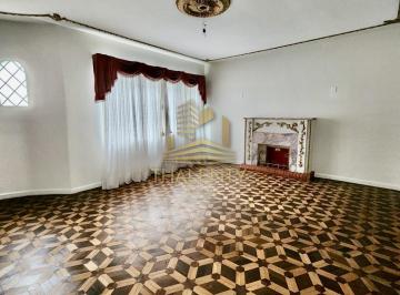 Casa · 341m² · 4 Quartos · 5 Vagas · Casa à venda - em Rebouças