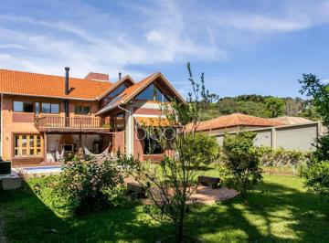 Casa · 278m² · 3 Quartos · 4 Vagas · Casa com piscina e área gourmet – terreno amplo, m
