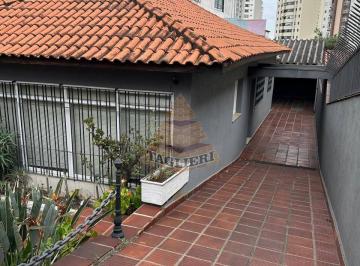Casa · 120m² · 4 Quartos · 5 Vagas · CASA TÉRREA EM ÓTIMA LOCALIZAÇÃO.