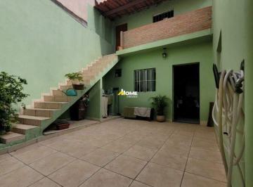 Casa · 260m² · 3 Quartos · 2 Vagas · Lote com 2 Casas e Loja Comercial em Contagem