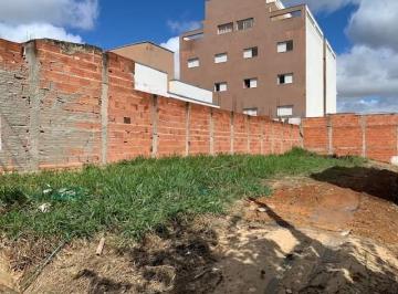 Terreno · 175m² · Terreno á Venda com 175 metros no Bairro Residencial Faculdade.