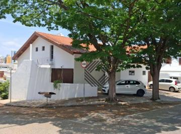 491e9ebe1f7f8c37e8b8526db266986fa4dee376 · Casa, 476 m² - venda por R$ 3.500.000,00 ou aluguel por R$ 13.730,00/mês - Jardim Faculdade - Soroca