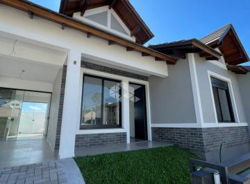 651486_igc1Fw_651486671a4f716b716.jpg · Casa com piscina e dois dormitórios com suíte