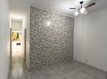 Apartamento en Venda de 2 quartos Glória · Transversal nobre e familiar da Glória, junto todo lazer. Sala, 2Qtos ao verde e ban serviço. Agende