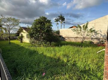 Casa · 100m² · 3 Quartos · 2 Vagas · Terreno de esquina, Joinville/SC