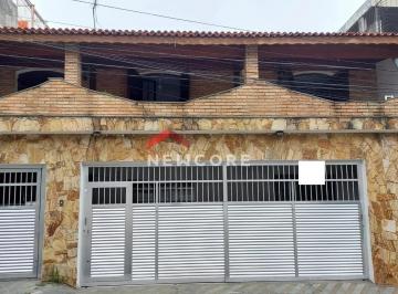 Casa · 232m² · 3 Quartos · 4 Vagas · Sobrado em  Rua Antônio Carlos de Andrade e Silva - Vila Rosa - São Bernardo do Campo/SP