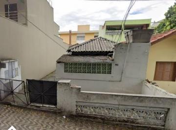 Casa · 104m² · 4 Quartos · Terreno 7 x 25 metros com 3 casas antigas no Bairro Osvaldo Cruz