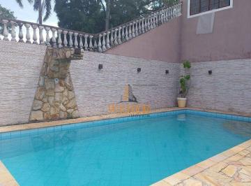 02730324418944f4bcad96cc3eaf77acc1c1c952 · Linda casa com piscina e casa de renda