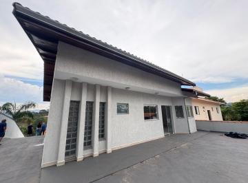 Rural de 4 quartos, Igaratá ·  chácara maravilhosa, pé na água, em condomínio fechado em Igaratá - SP