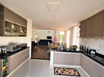 6ca58037ed1e845fe782ead16385651f88e183a5 · CASA MARAVILHOSA com 3 dormitórios, sendo uma suíte, no Residencial Vista Verde, em Piranguinho-MG