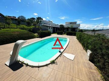 194a32da416e3966be7e18326746c6ee019aaed7 · CASA MARAVILHOSA com 3 dormitórios, sendo uma suíte, no Residencial Vista Verde, em Piranguinho-MG