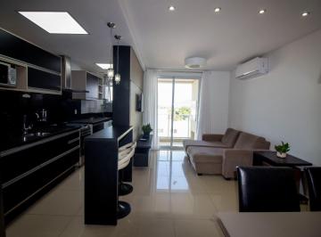 637665_iGQkxA83Nel182B_63766567215edded0f1.jpg · Apartamento à venda com 2 quartos, 1 suíte, 1 hobby box e 1 vaga em Florianópolis-SC.