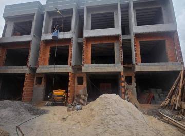Casa · 120m² · 3 Quartos · 2 Vagas · 4 Sobrados em Construção - Condomínio fechado, Umuarama, Osasco, São Paulo.