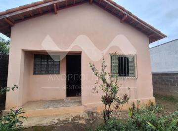 Foto 01 · Casa térrea no coração da Vila Suissa