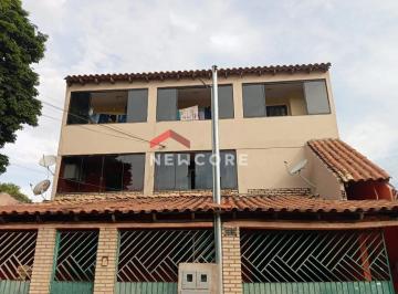 Casa · 400m² · 6 Quartos · 3 Vagas · Sobrado em Quadra Quadra 310 Conjunto 9 - Recanto das Emas - Brasília/DF