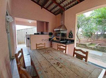 Casa de 3 quartos, Contagem · Casa à venda de 03 Qts no Bairro Jardim Riacho das Pedras, Contagem.