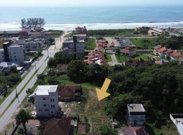 Terreno · 450m² · Terreno com 450m² a 260 metros da praia em Itapoá SC