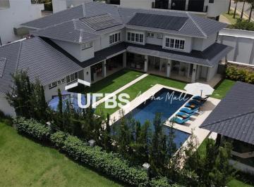 Casa · 656m² · 4 Quartos · 7 Vagas · Jardins Milão - Casa de Condomínio 4 quartos, sendo 4 suítes