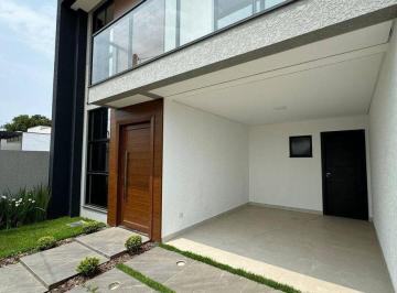 Casa · 151m² · 4 Quartos · 1 Vaga · Conforto e Exclusividade: Sobrado de Alto Padrão no Balneário Rainha do Mar