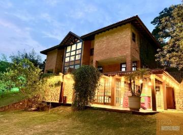 Foto 01 · Casa à venda em Jandira-SP,  4 quartos, 2 suítes, 2 salas, 1.875,70 m² de área. Venha conferir!
