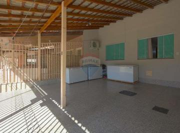 Casa · 185m² · 4 Quartos · 3 Vagas · Espetacular Casa à Venda em Guará I, Brasília